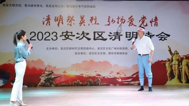 王一博西装革履打网球,爱好广泛乐趣多,浑身使不完的牛劲
